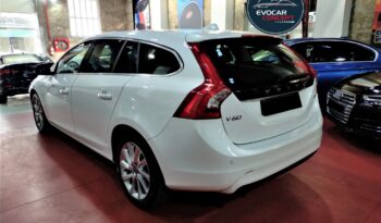 
									VOLVO V60 1.6 D2 SUMMUM ECO POWERSHIFT complet								